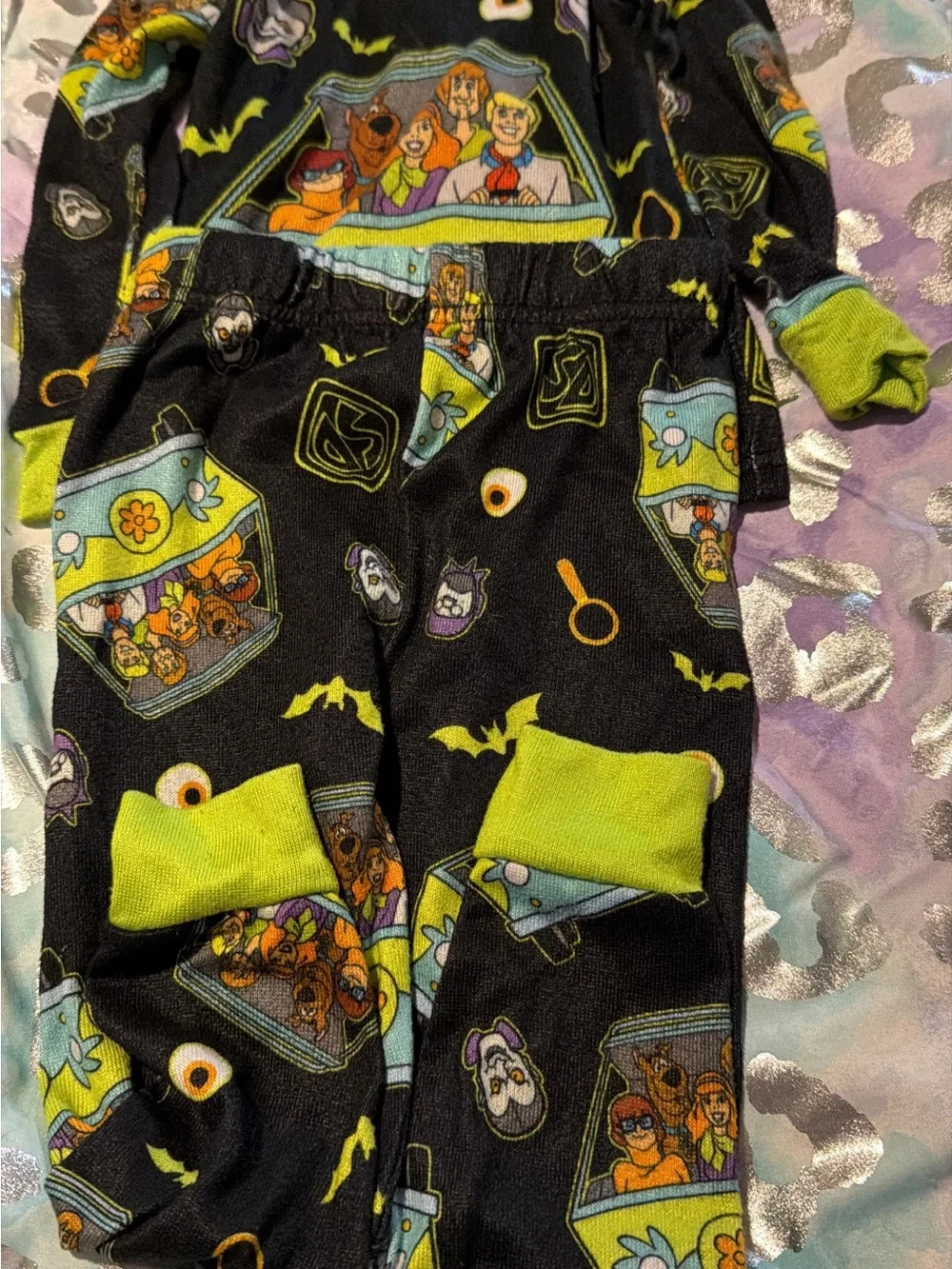 Scooby-Doo Pajama Set with Character Print - Black & Lime
